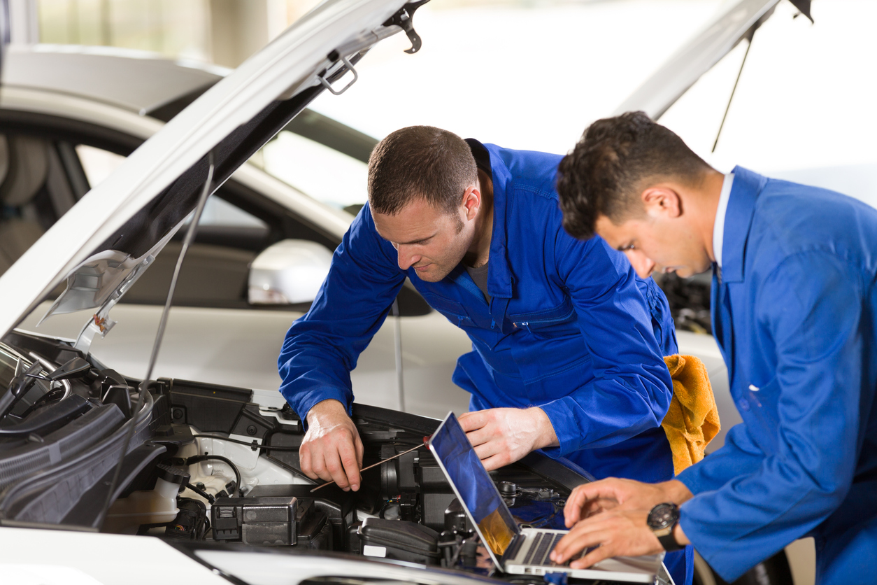 Choose a Certified Car Mechanic for Supreme Car Maintenance